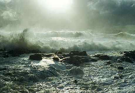 ... i les aig&uuml;es varen cobrir la terra.